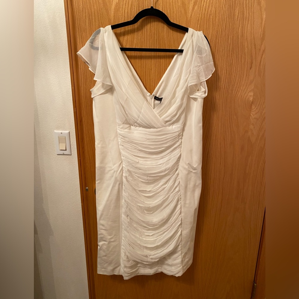 White House black market size 16 white bodycon lace dress
